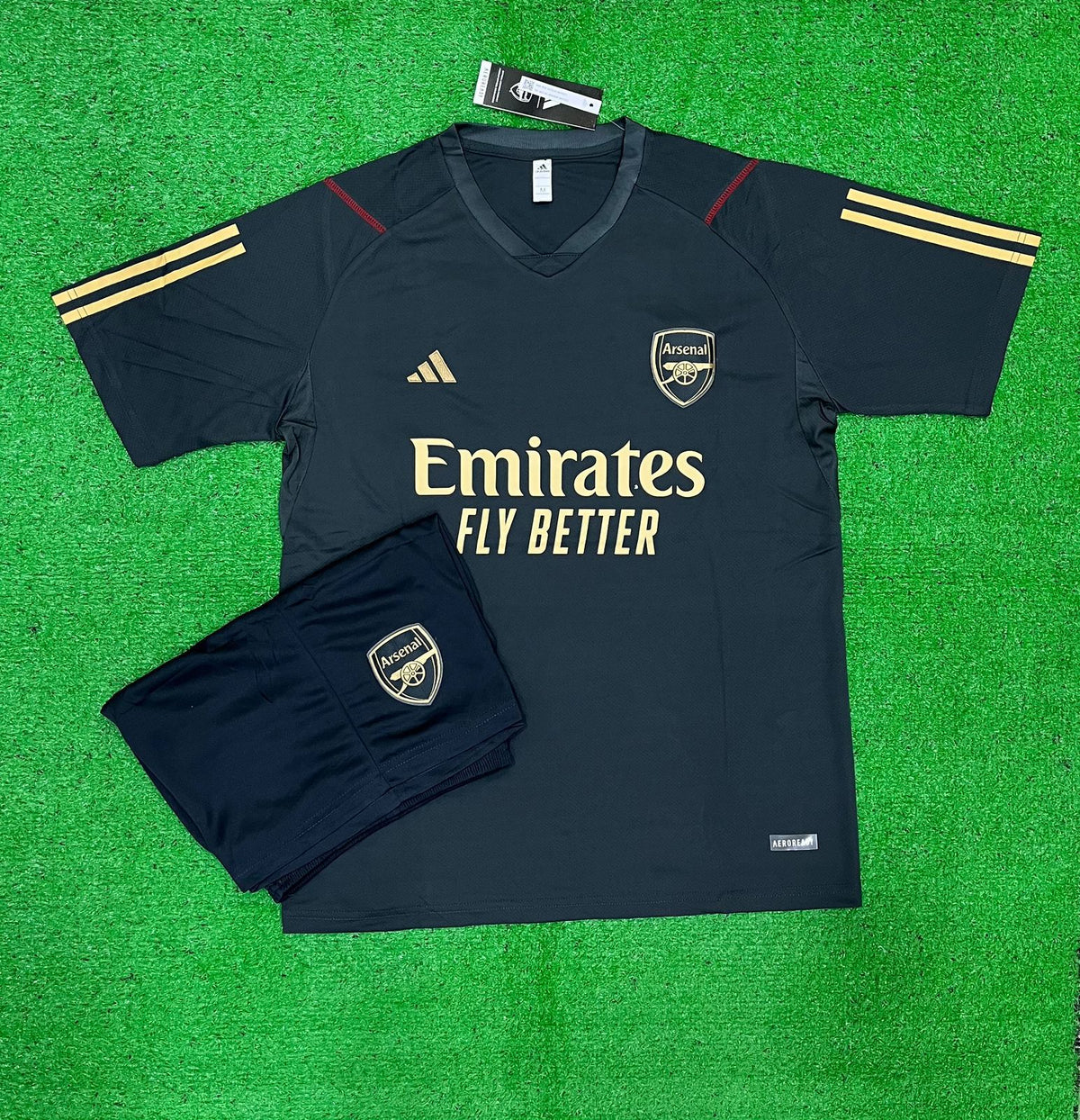 Arsenal Black & Gold Training Jersey Set