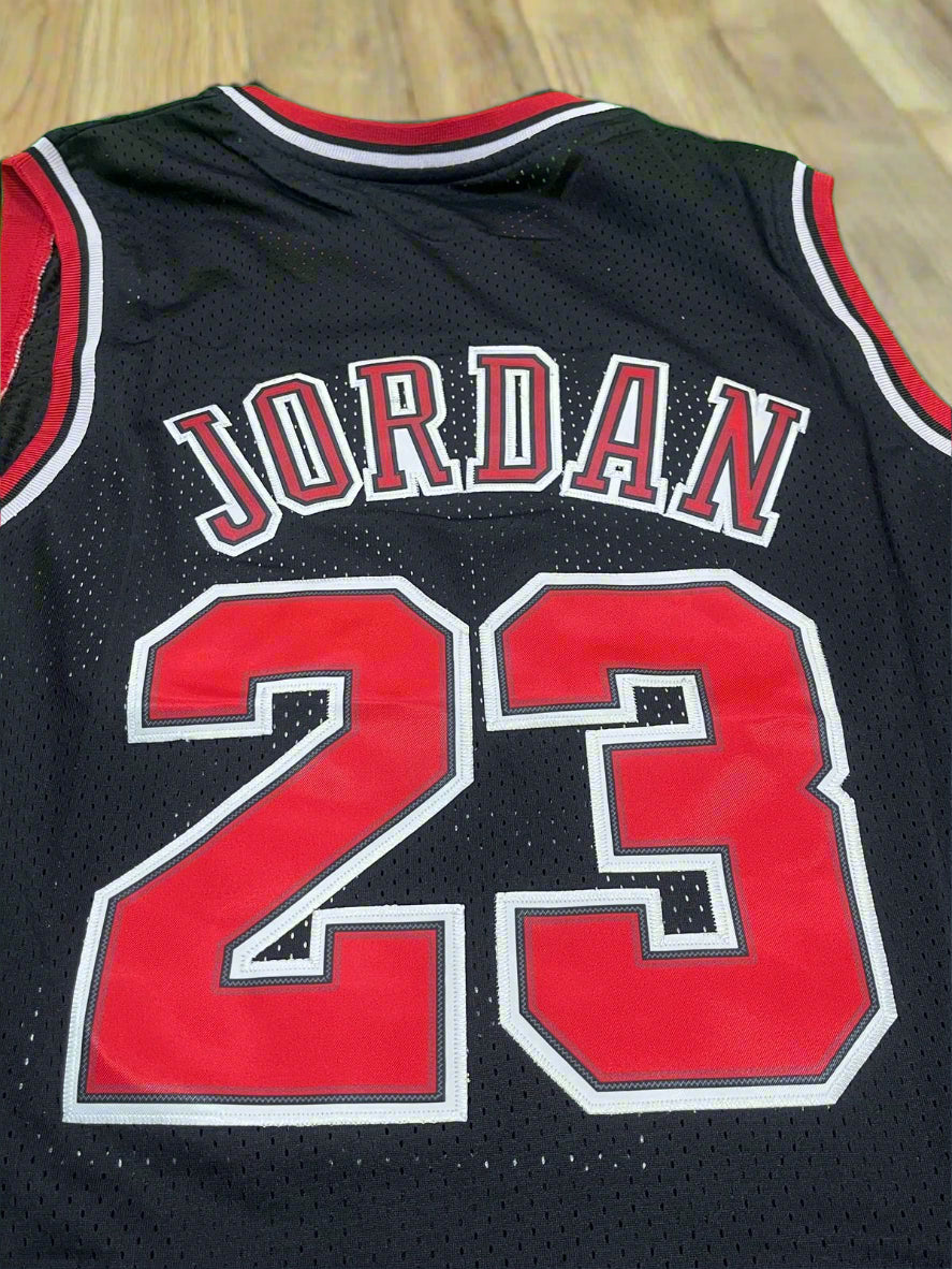 Chicago Bulls Michael Jordan 23 Black NBA Jersey