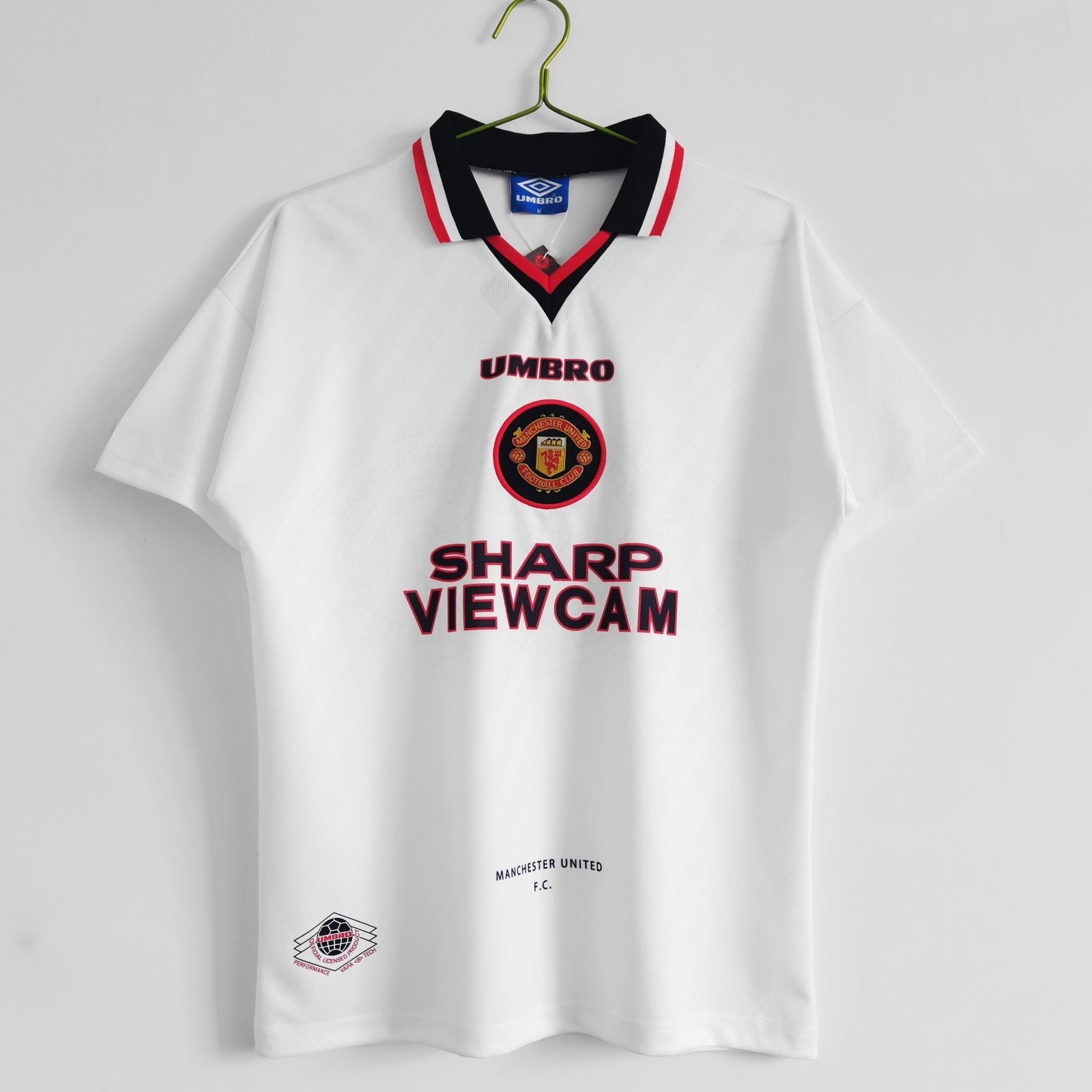 Manchester United 1996-97 Away Retro Jersey