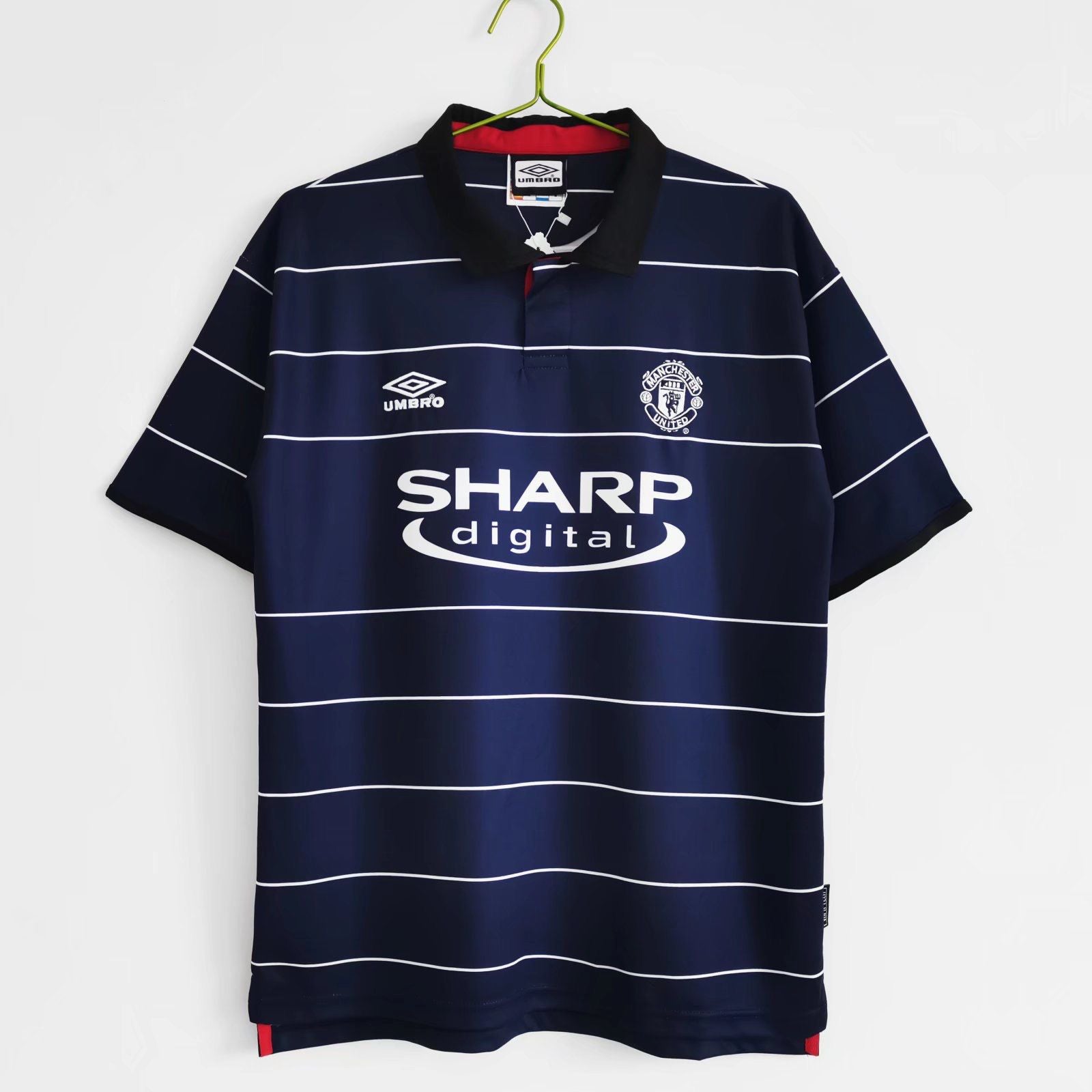 Manchester United 1999/00 Away Retro Jersey
